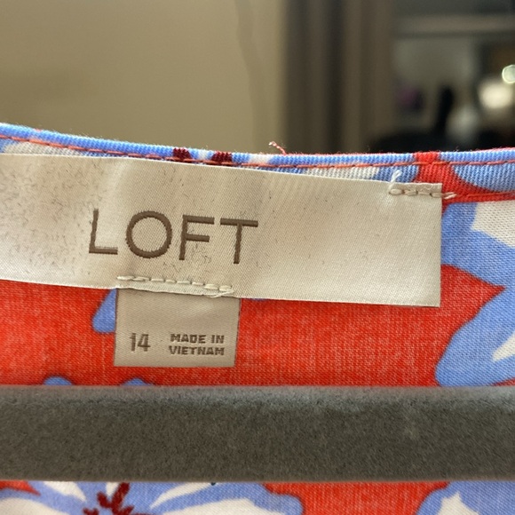 NWOT Loft Size 14 side zip - Picture 3 of 5
